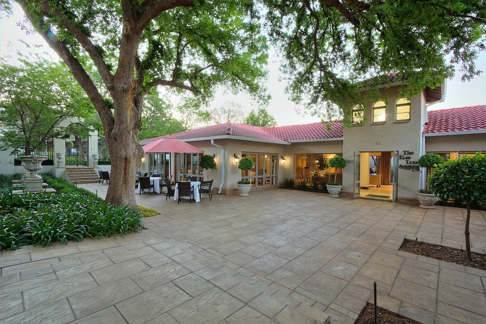 The Syrene Boutique Hotel Johannesburg Esterno foto